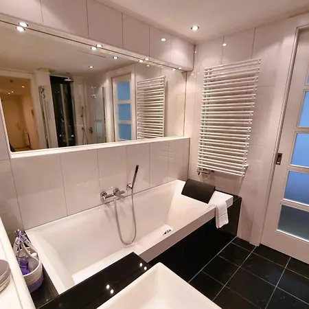 Mountains & Lakes - Seepark Velden 公寓